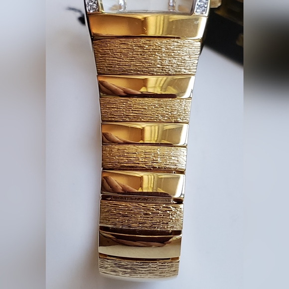 Elgin wrist watch (EG354), rare Japanese model, diamonds, gold tone, NWT - Picture 8 of 17